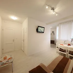 Luci Apartamento Zadar